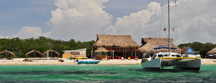 Hostal Playa Blanca Bar